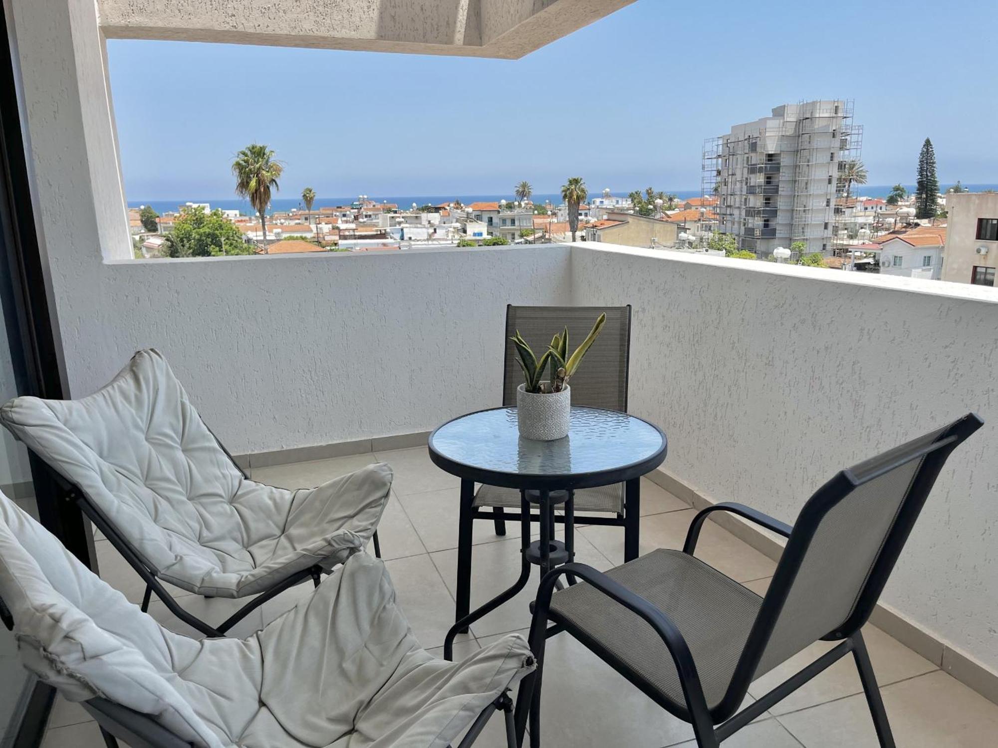 Sealine Larnaca