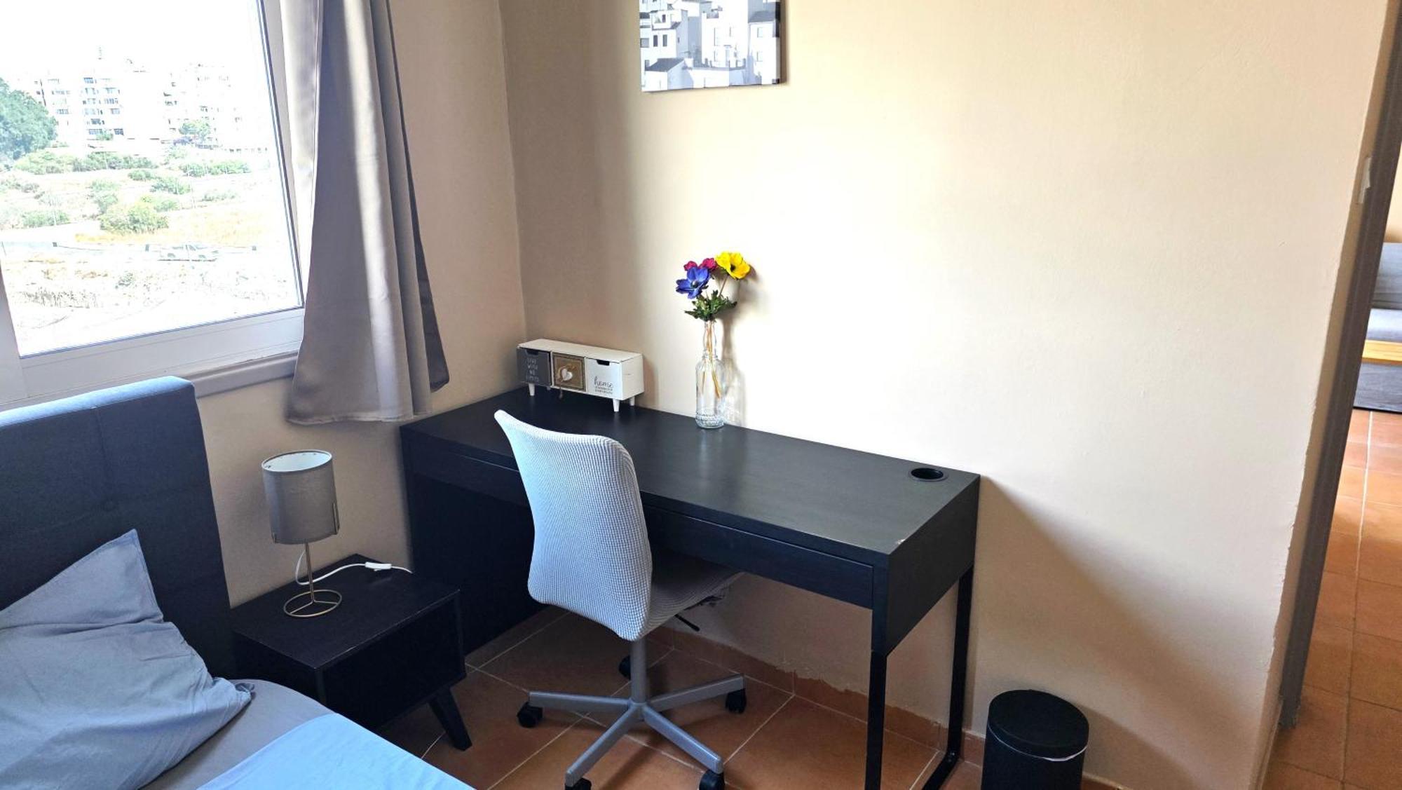 Charming 2br Classic Flat With Fast Wi-fi *