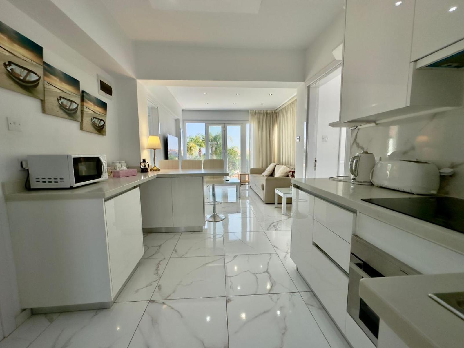 Lumiere Retreat 2 Apartment