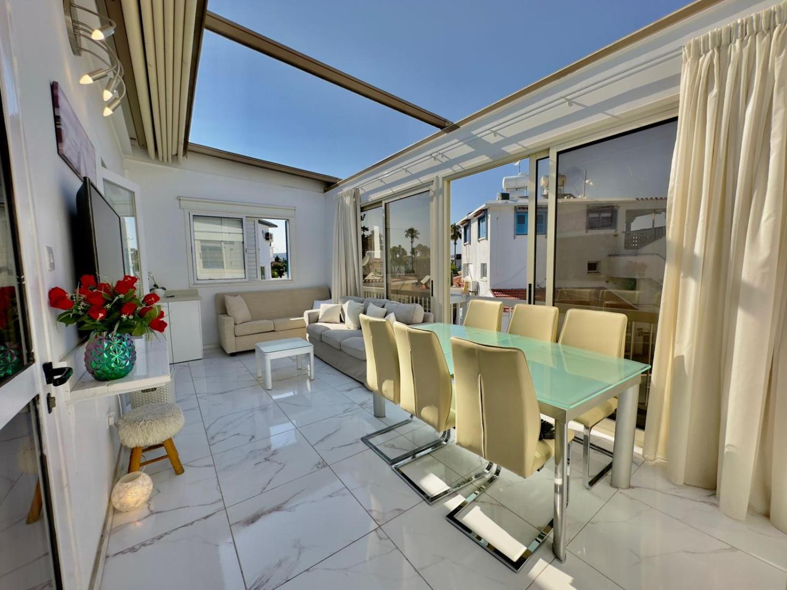 Lumiere Retreat 2 Apartment *