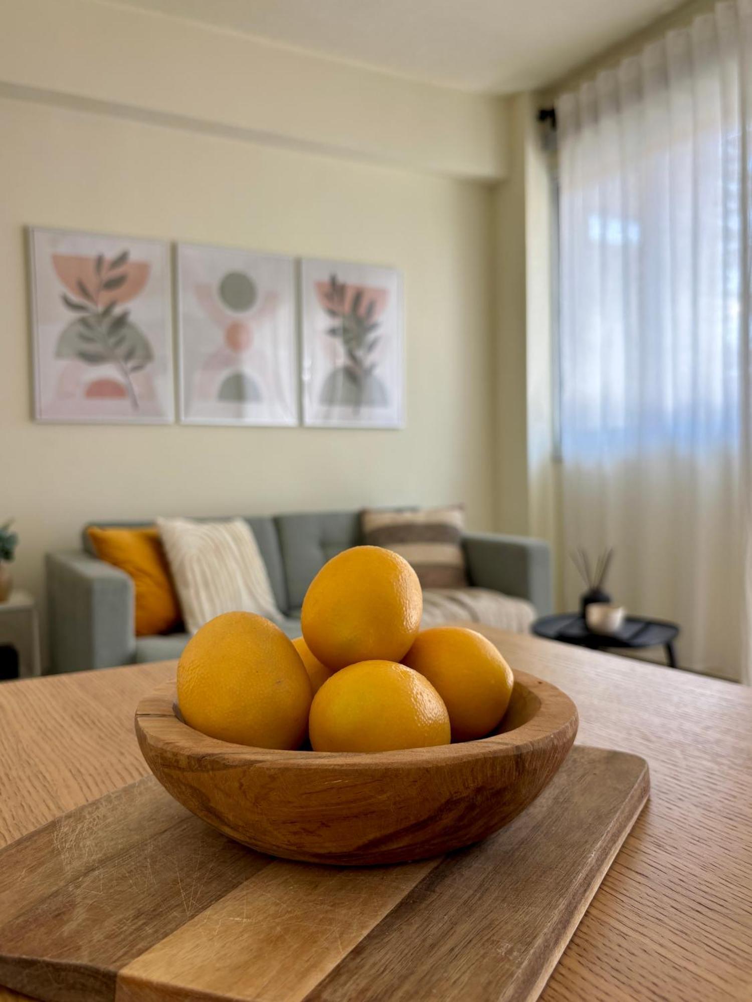 Căn hộ Stylish In Finikoudes 300m From The Larnaca