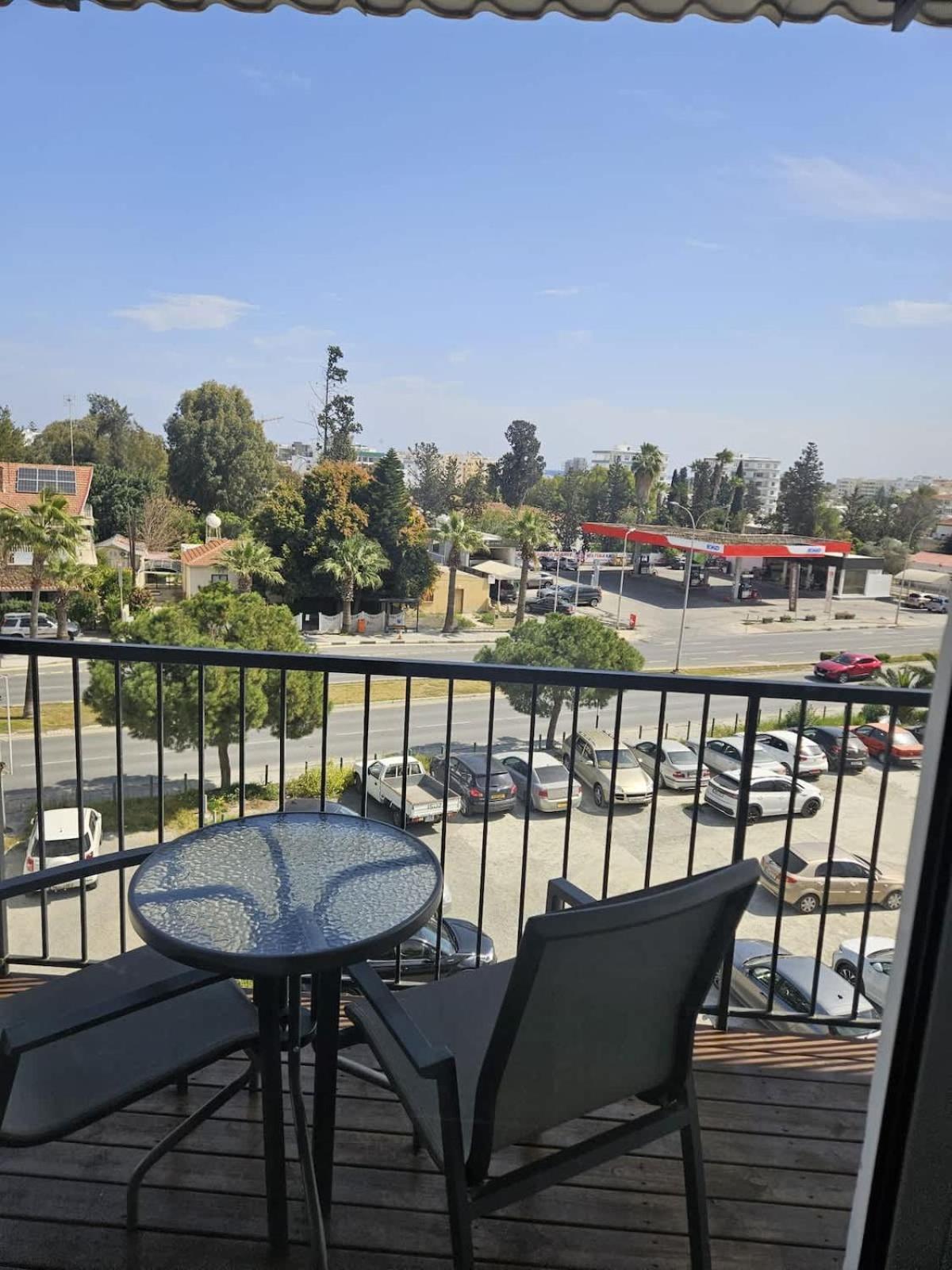Modern 2br With Balconies In Center Larnaca
