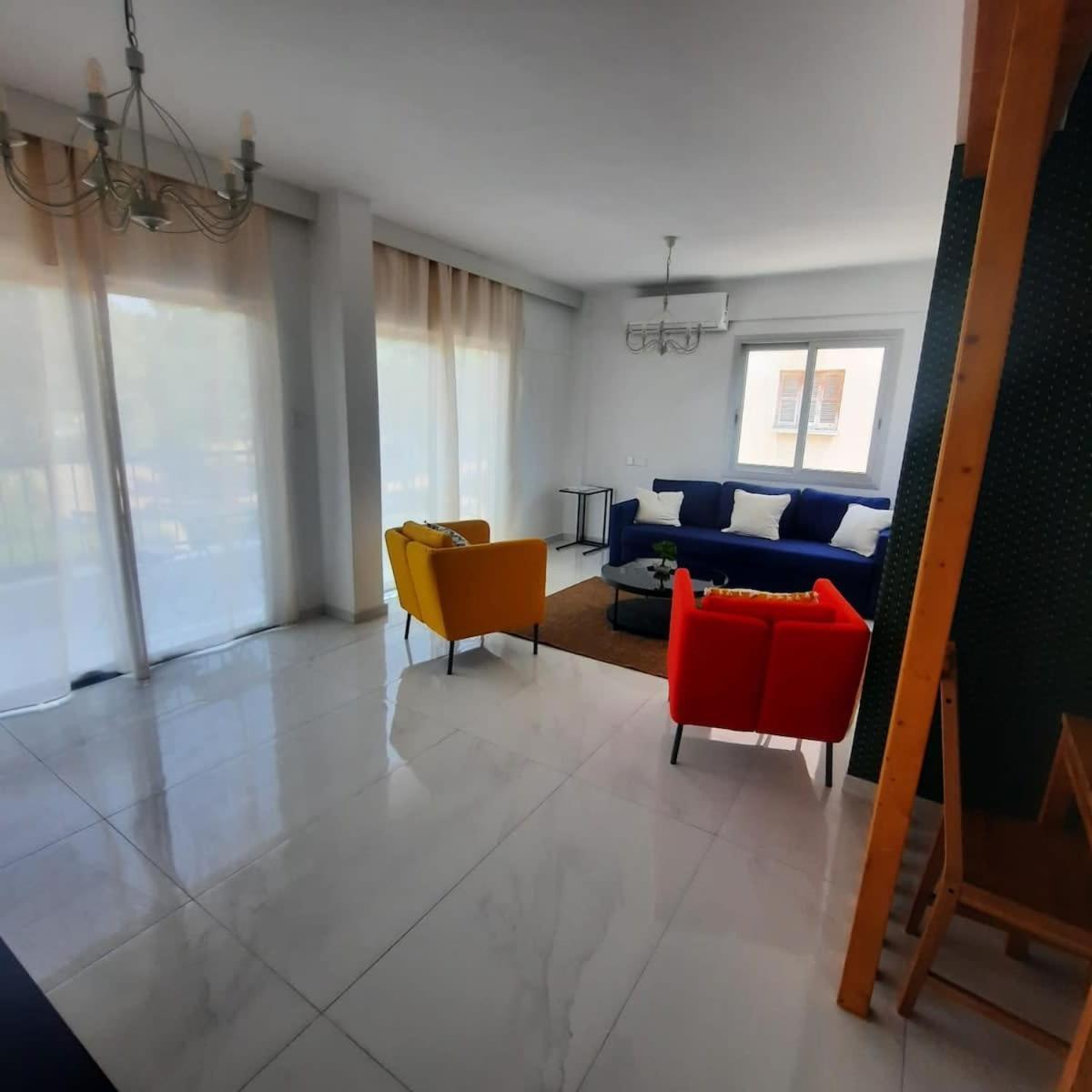 Modern 3br Family In Quiet Drosia With Balcony