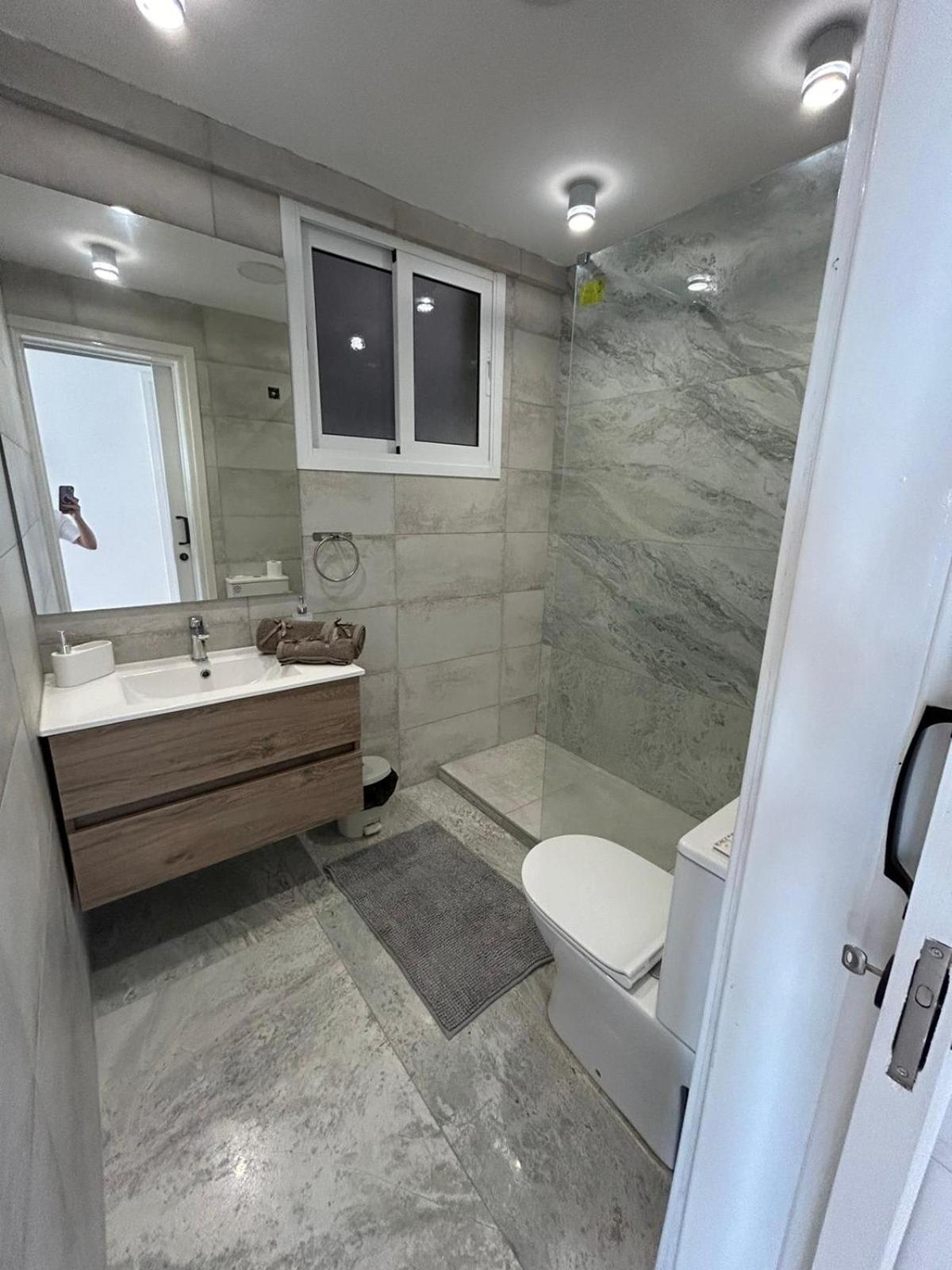 Apartment Modern 3br Family In Quiet Drosia With Balcony