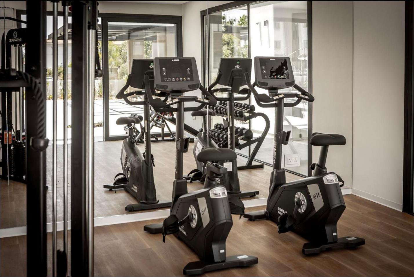Apartment Kalamon Luxury 202 With Pool And Gym