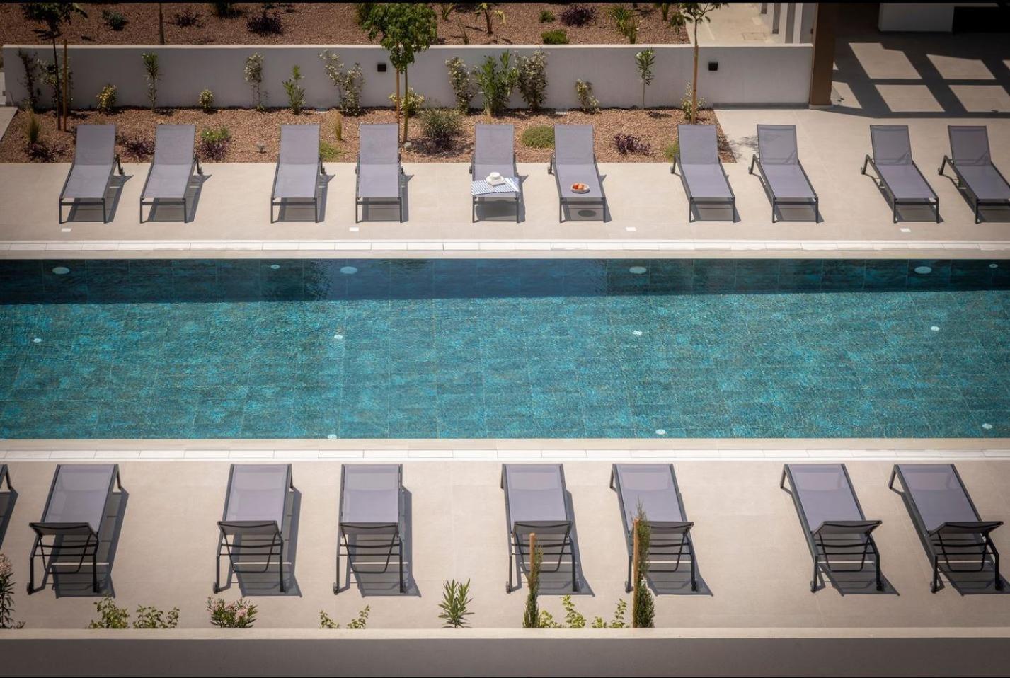 Apartment Kalamon Luxury 202 With Pool And Gym *