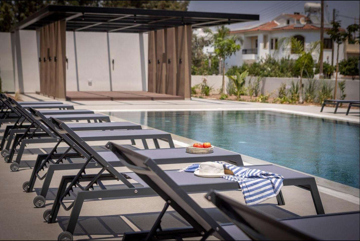 Apartment Kalamon Luxury 202 With Pool And Gym *