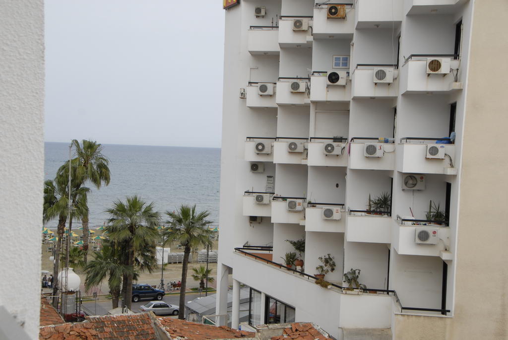 Palm Sea 2