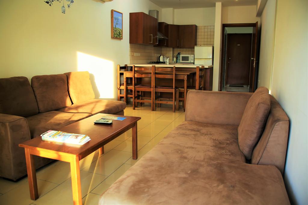Isavella Makenzy Apartamento Lárnaca