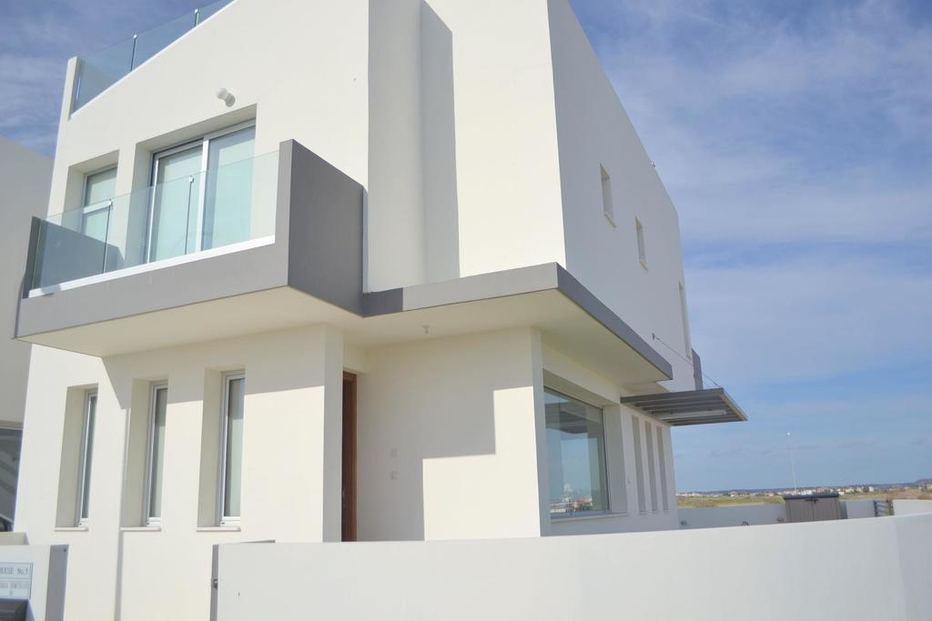 Villa T&e *