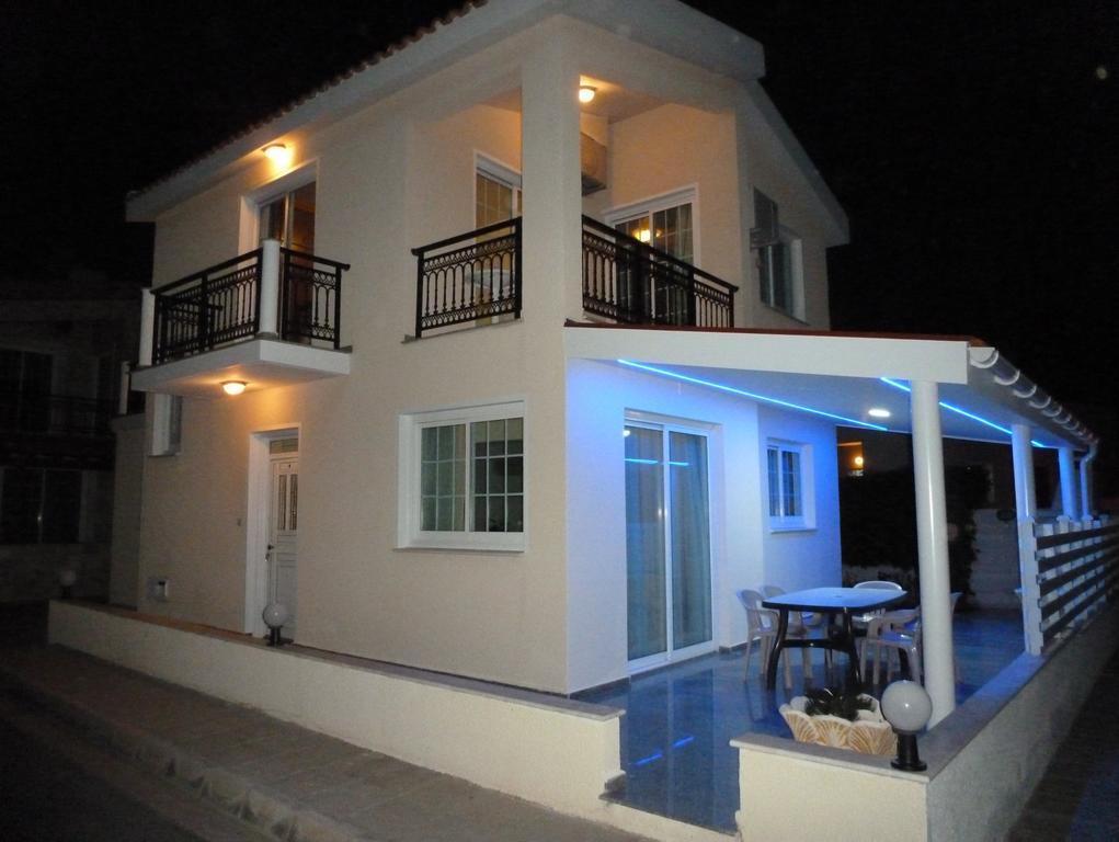Philippou & Larnaca