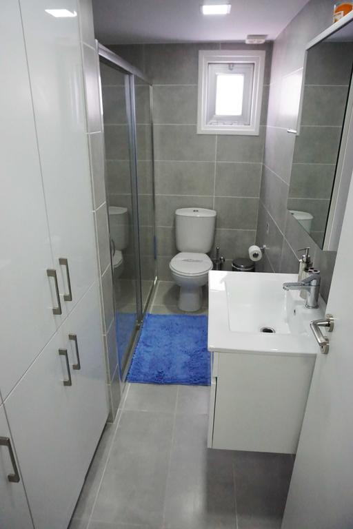 Lazuli Sea View Beachfront Ap 43 *