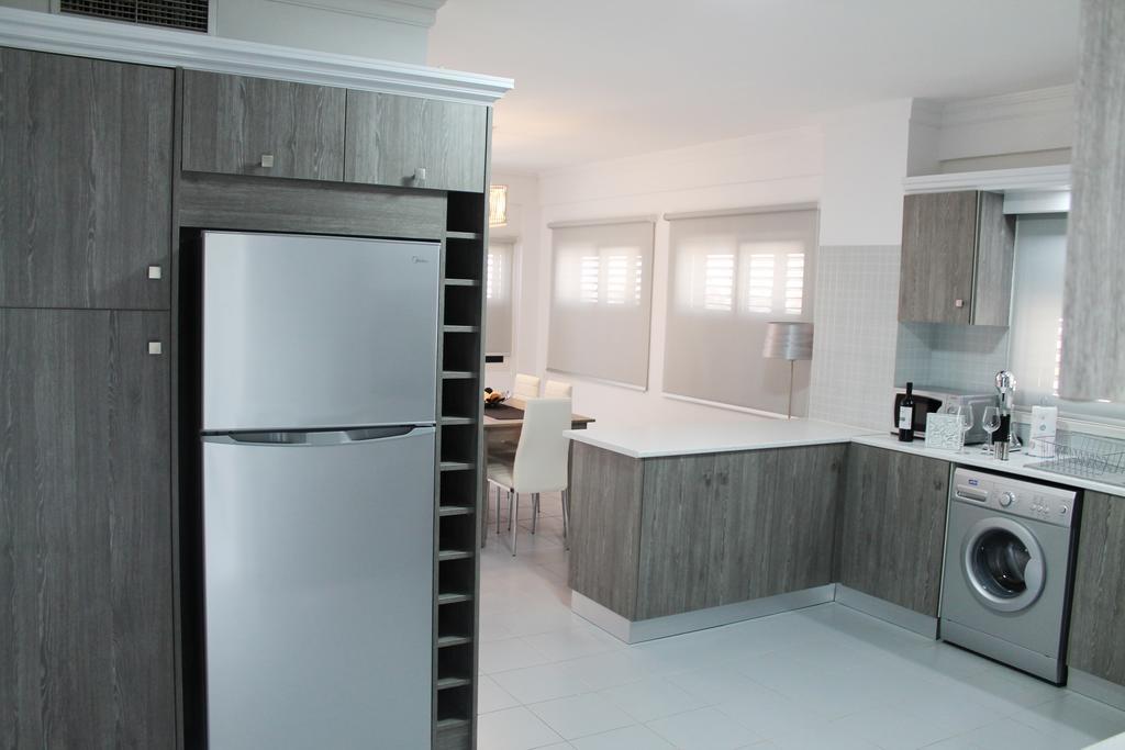 Căn hộ Lazuli Beachfront Penthouse 504 Larnaca