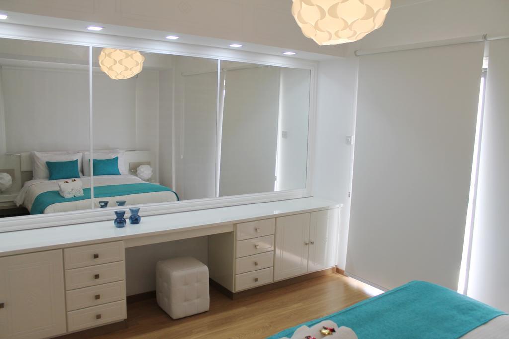 Lazuli Beachfront Penthouse 504 Căn hộ Larnaca