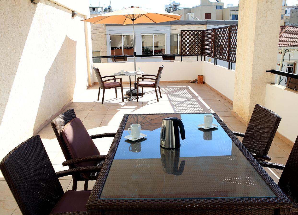 Penelope Court 102 Căn hộ