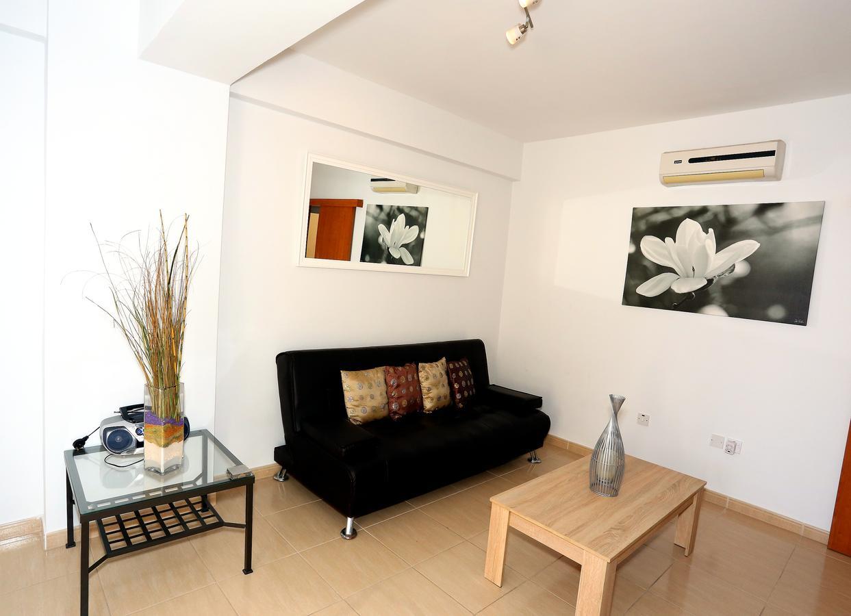 Penelope Court 102 Căn hộ