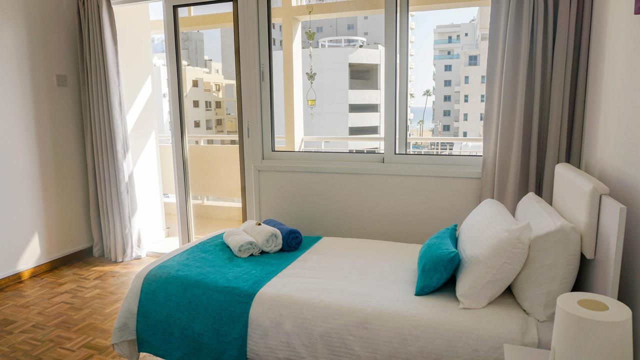 Lazuli Seaview 34 * Larnaca
