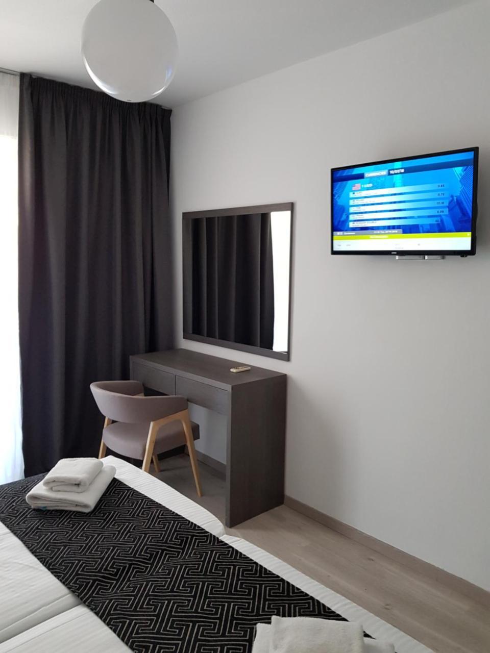 Les Palmiers Petrou Apartment *