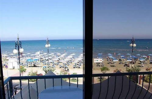 Aparthotel Zodiac Larnaca