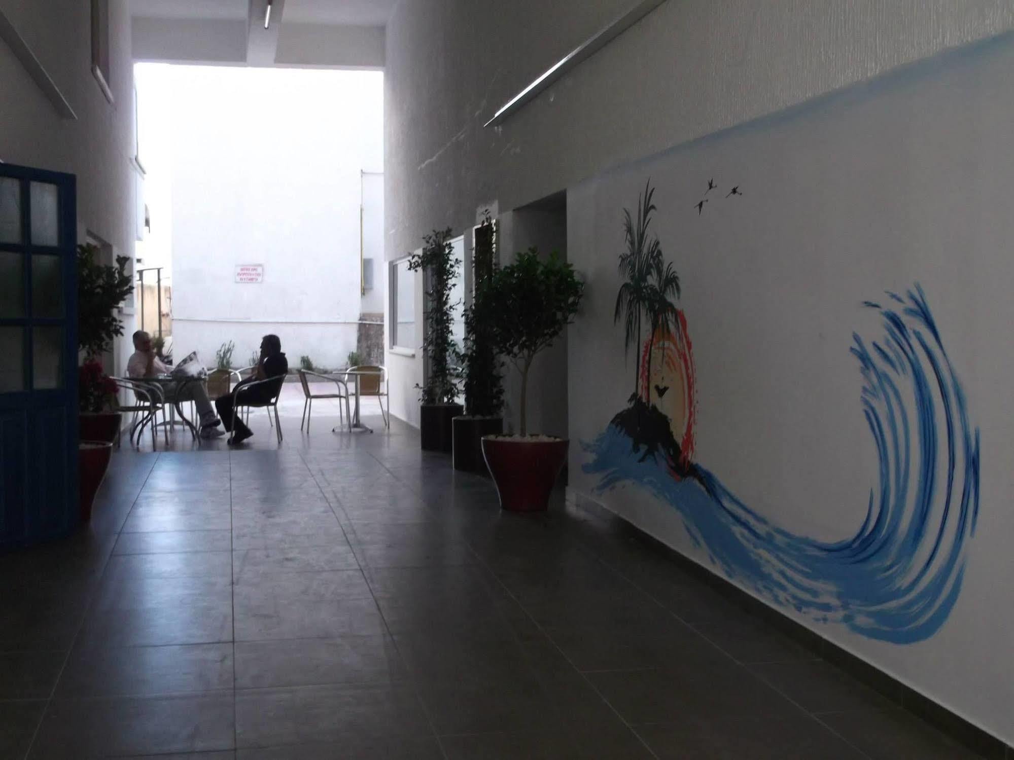 Palm Sea 2 *