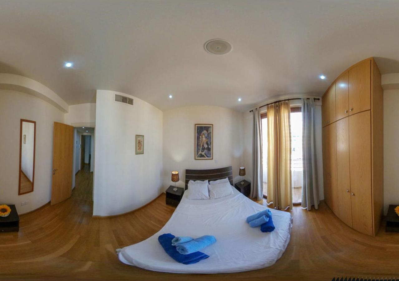 Ithaki Phinikoudes No. 204 Apartment *
