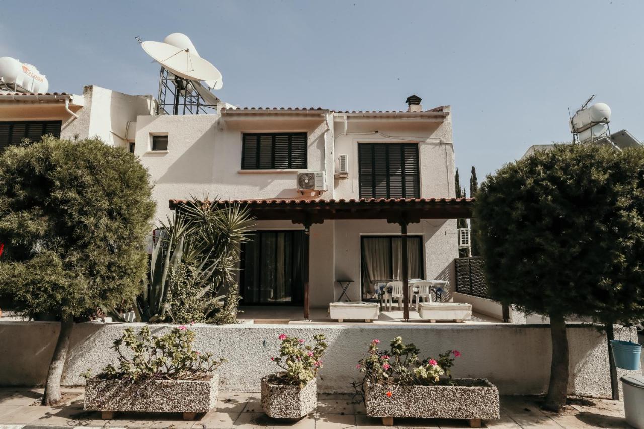 Miltos House *