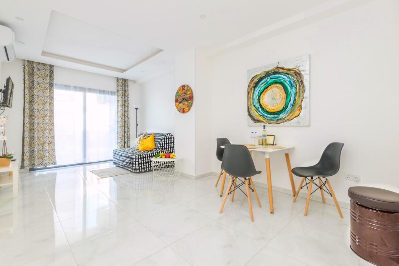 Apartment Six *