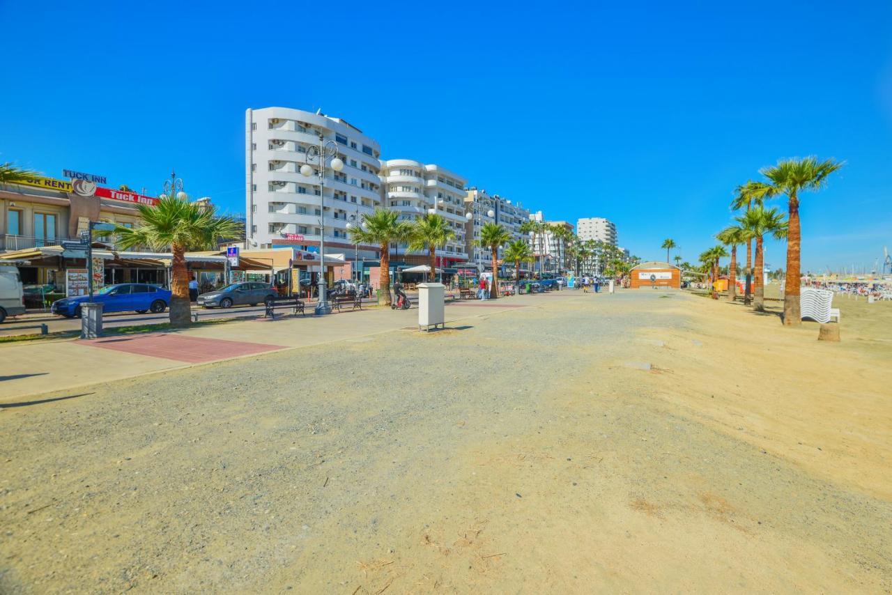 Six Larnaca