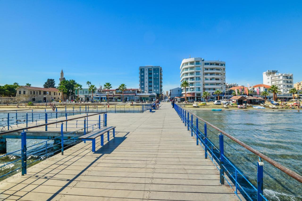 Six Larnaca