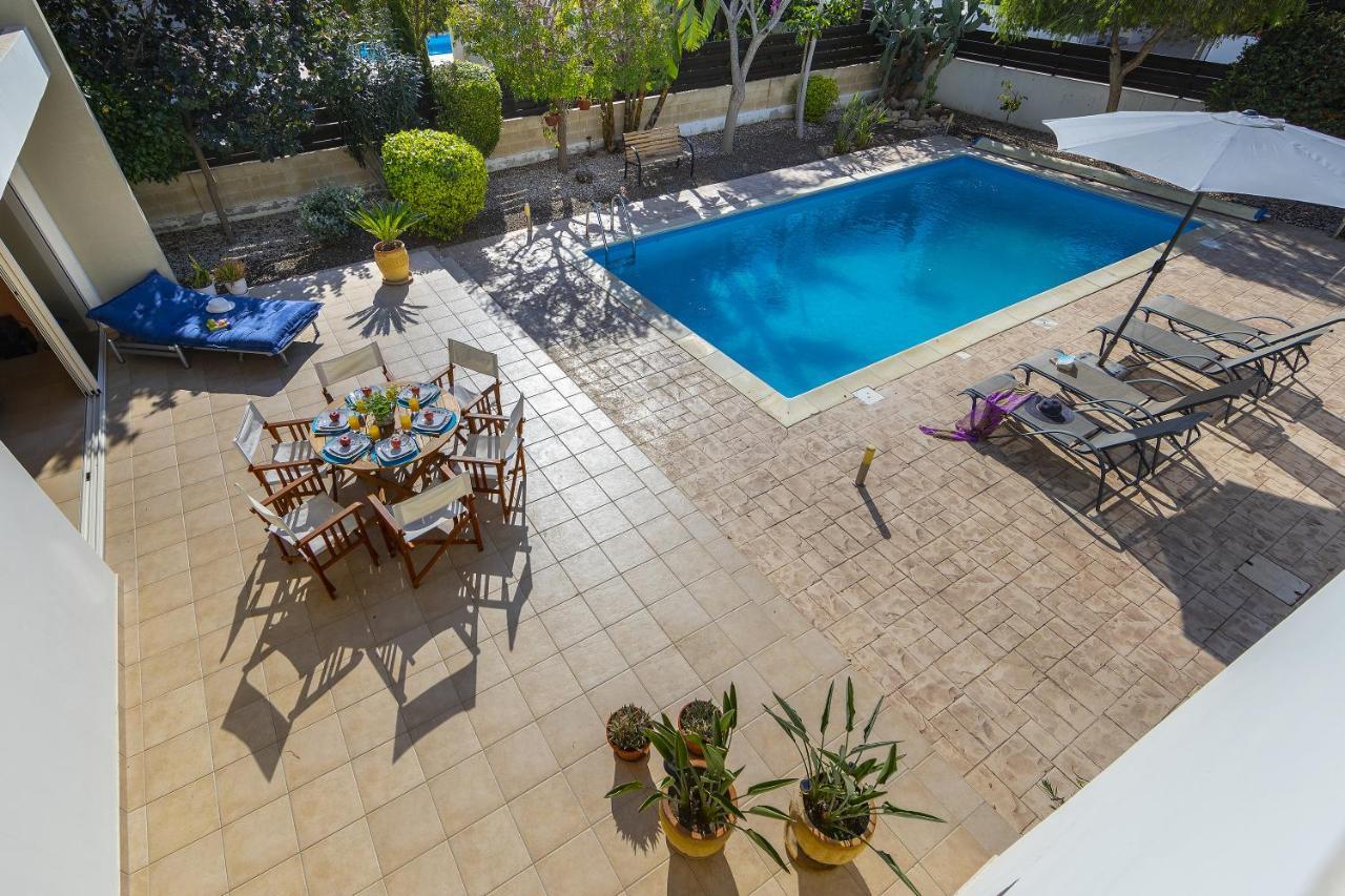 Anthea 12 * Larnaka