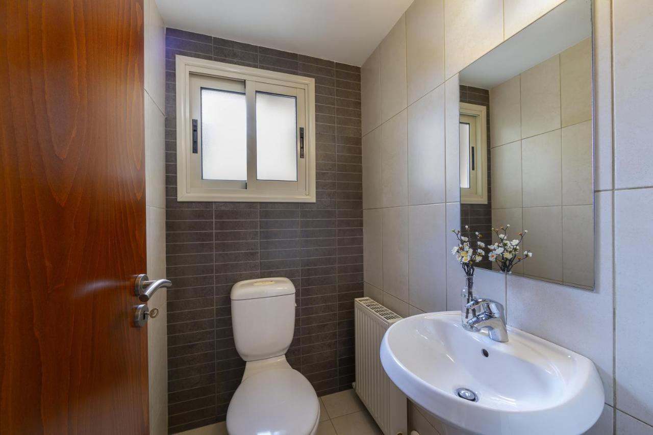 Anthea 12 * Larnaka