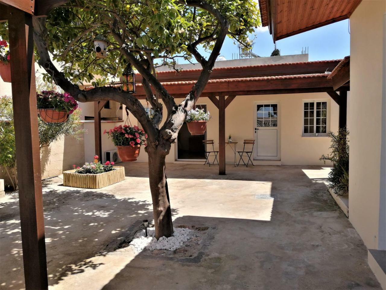Holiday home Lemon Tree Courtyard Larnaca