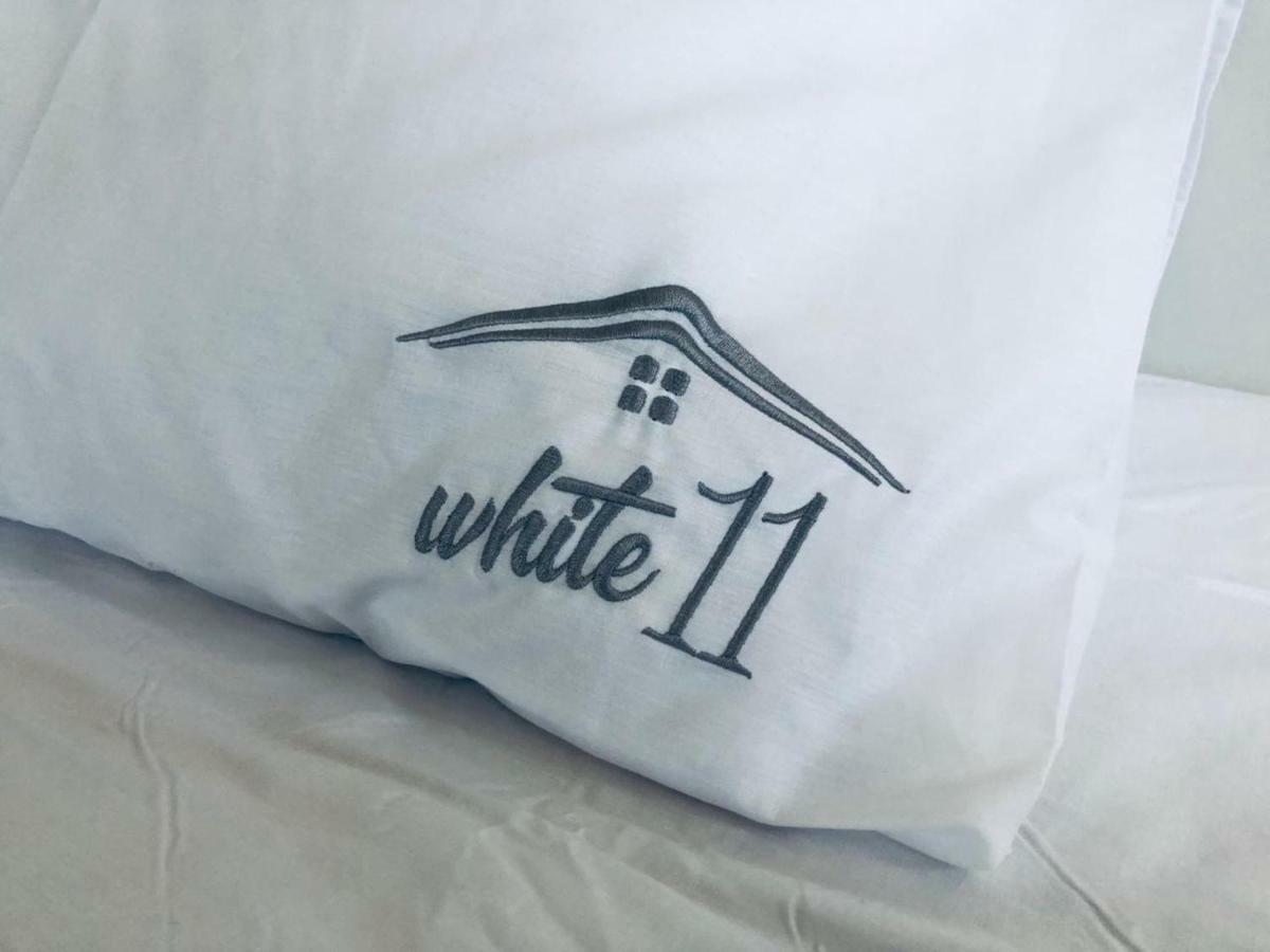 White 11 Larnaka