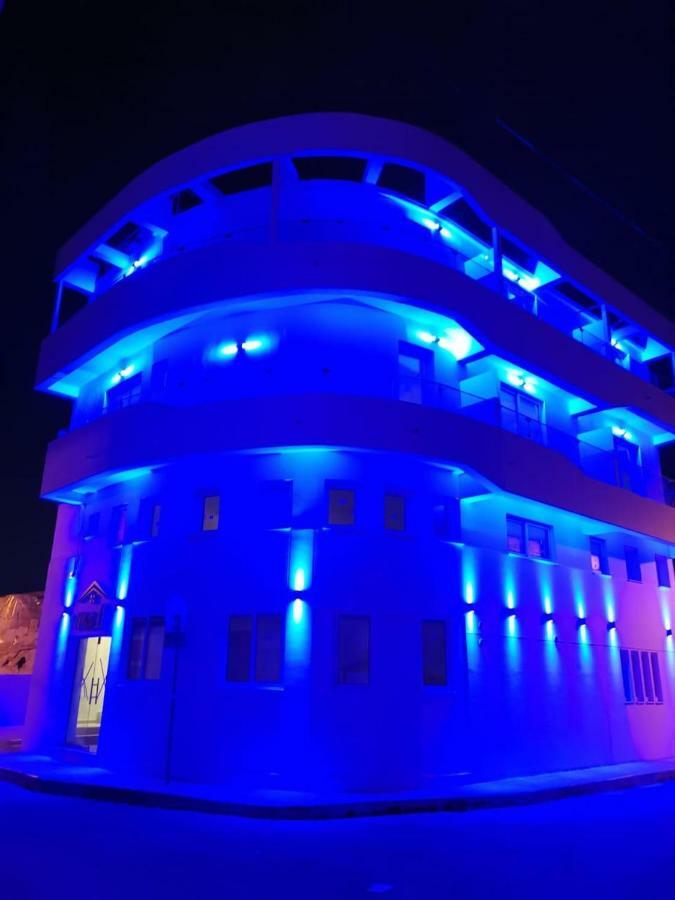 Aparthotel White 11