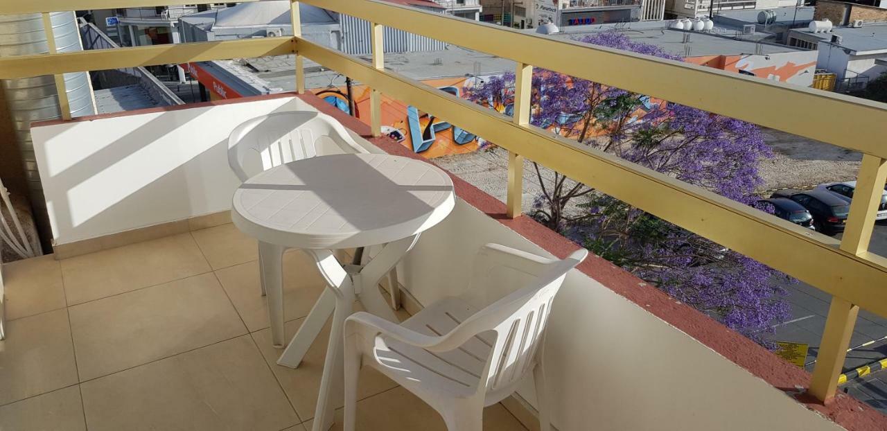 Petalmo City Apartment *