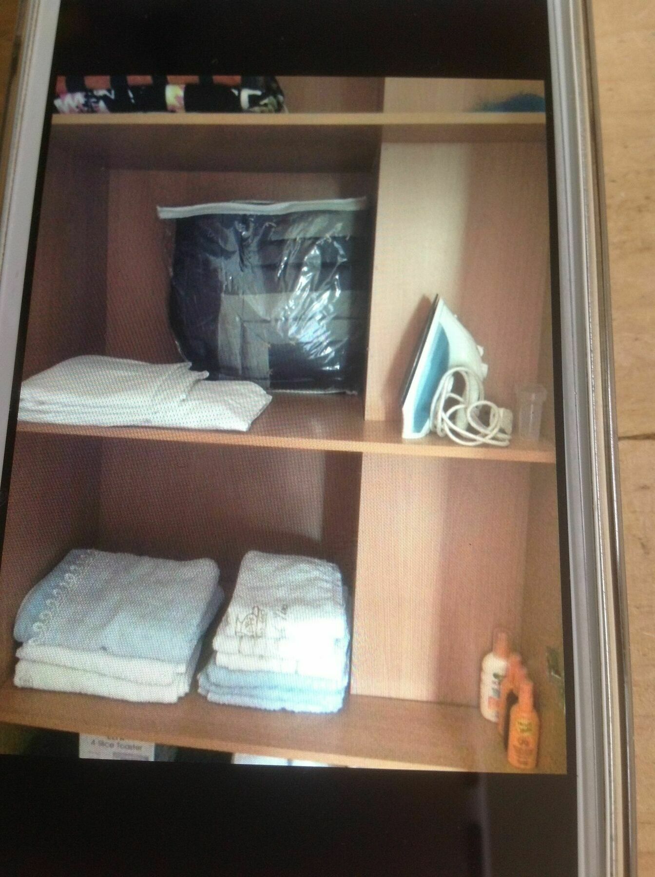 Makenzy 3 Apartment *