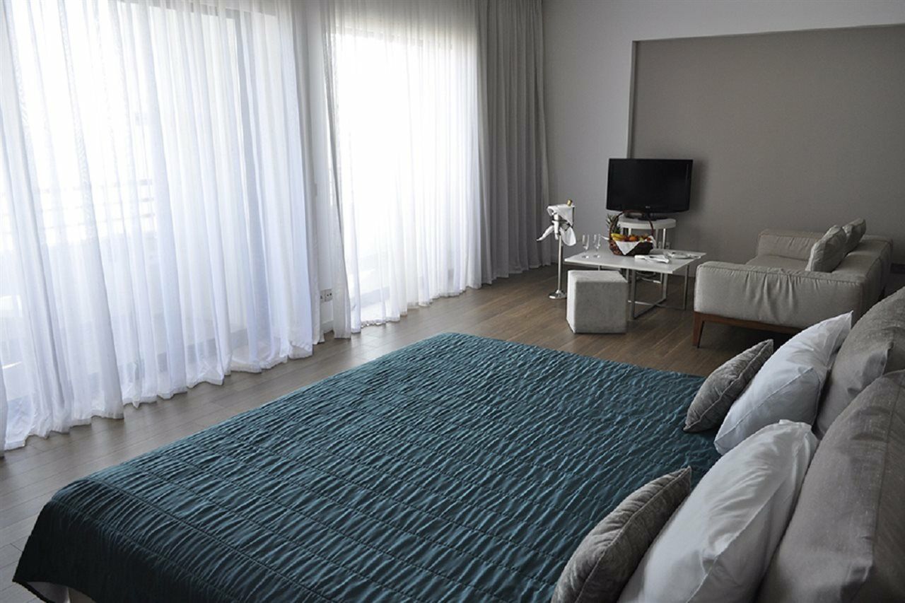 Khách sạn Sun Hall 4*