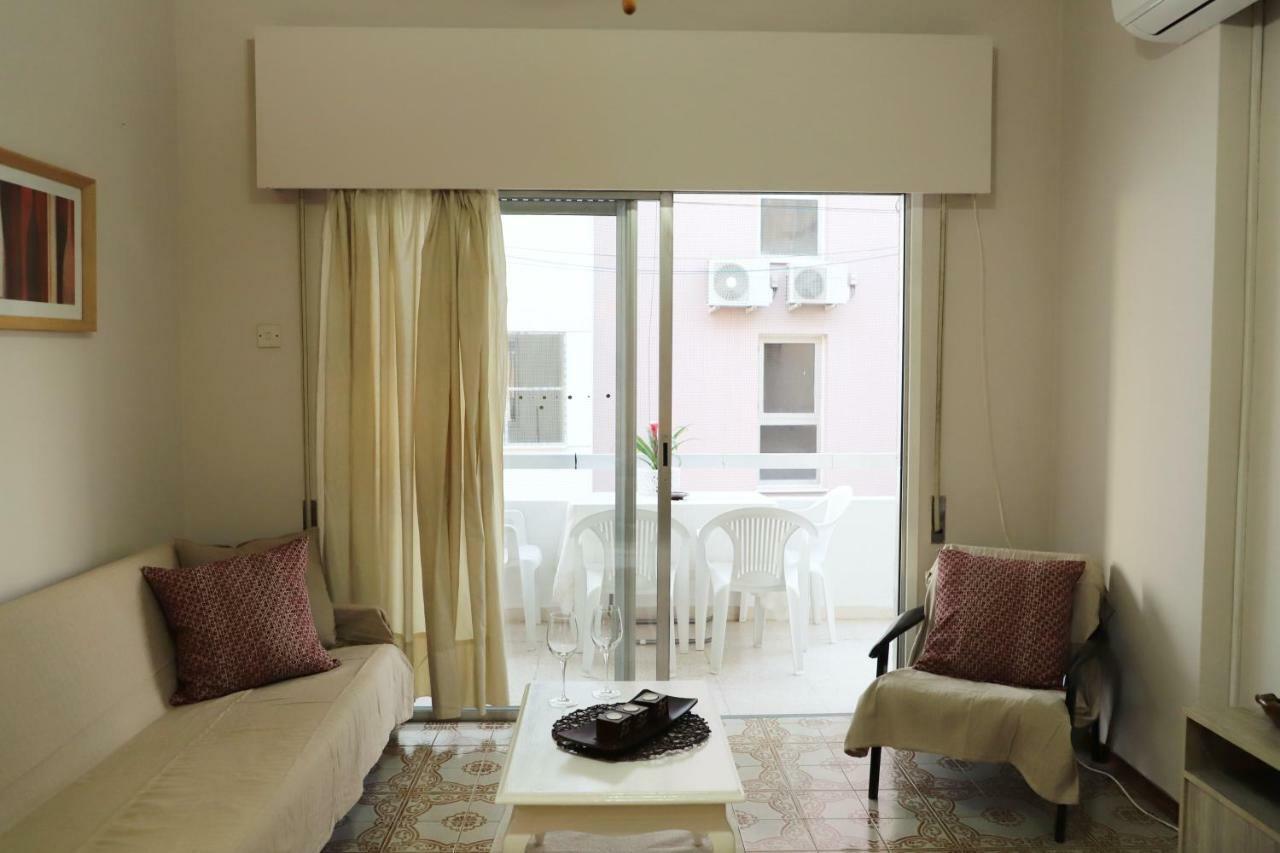 Maria Court 2, 32 Apartment