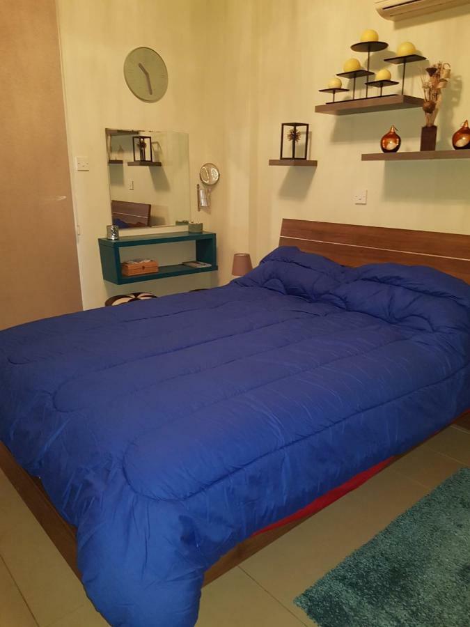 Ria Court 33 Căn hộ Larnaca