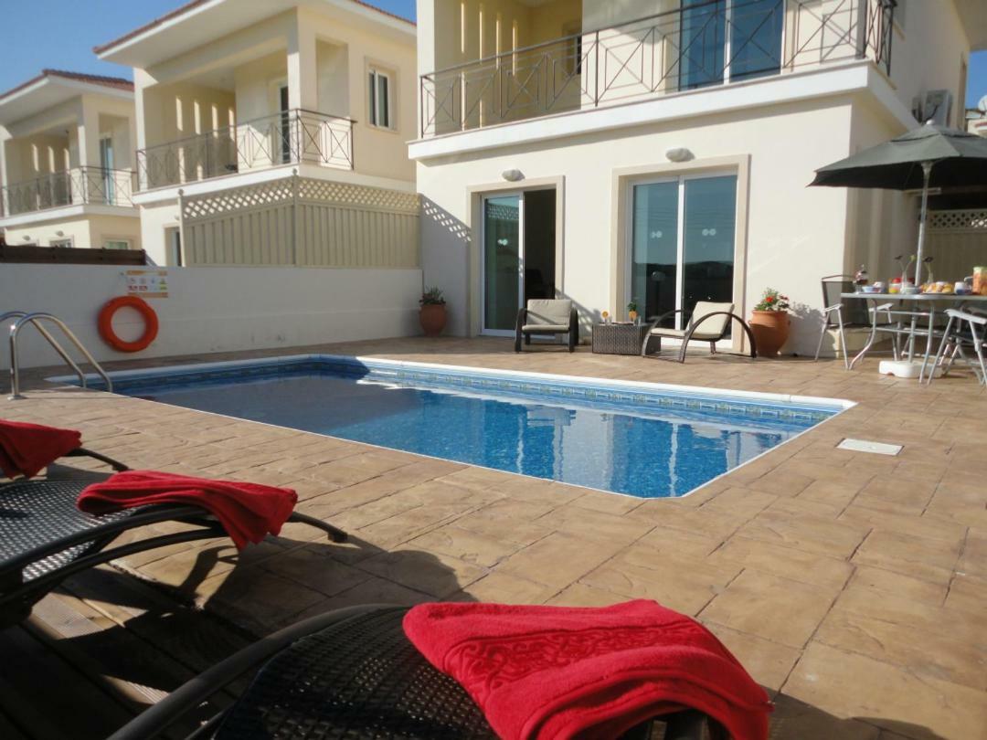 Swalletta * Larnaca