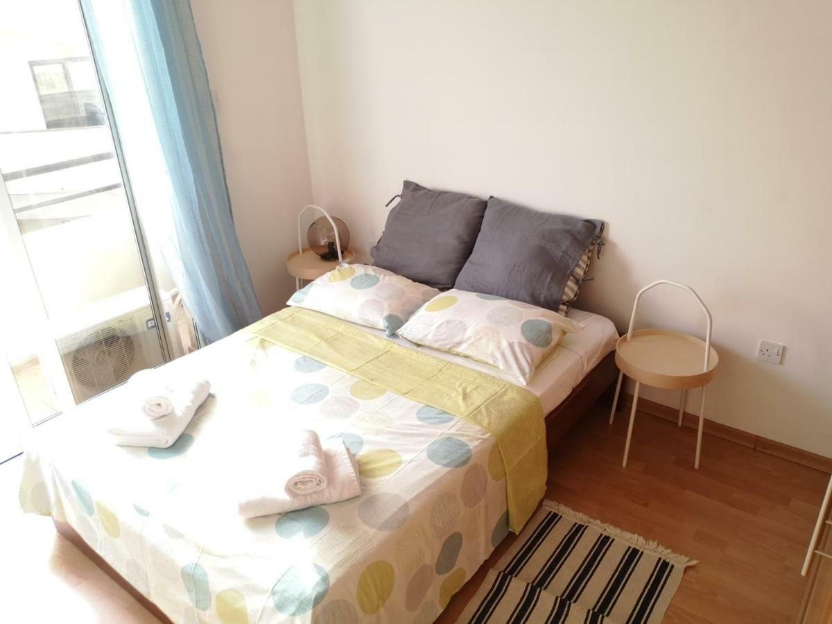 Yippee! My Happy Place In Center Apartment