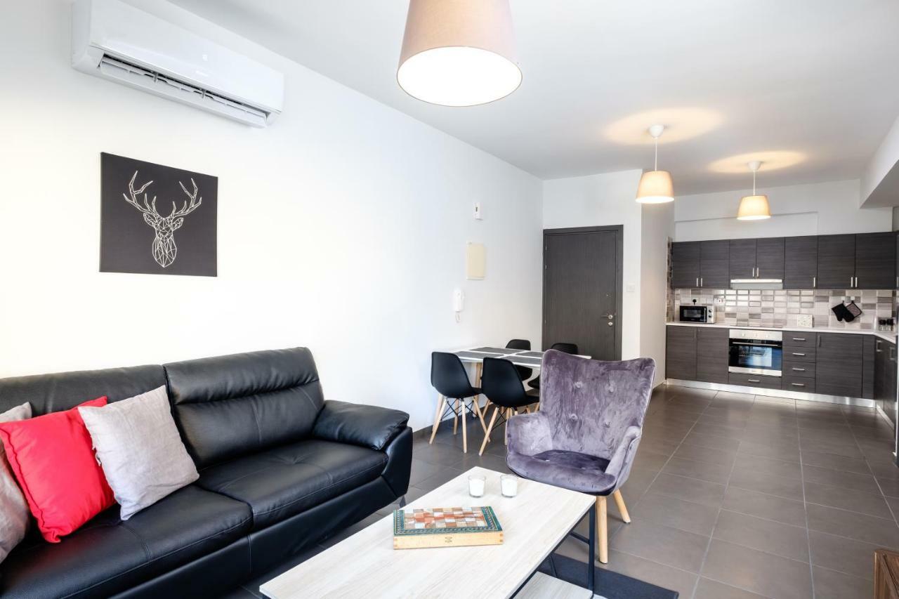 Apartment Book Me Now Central Flat