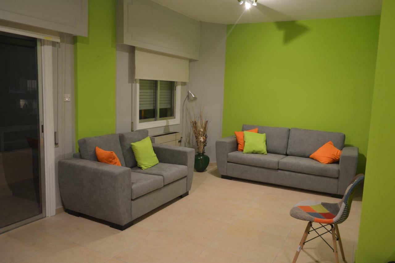 Homestay Alkaeos &