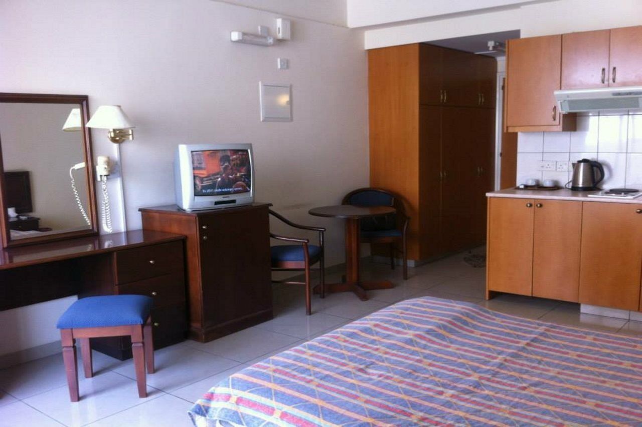 Aparthotel Tsokkos 7