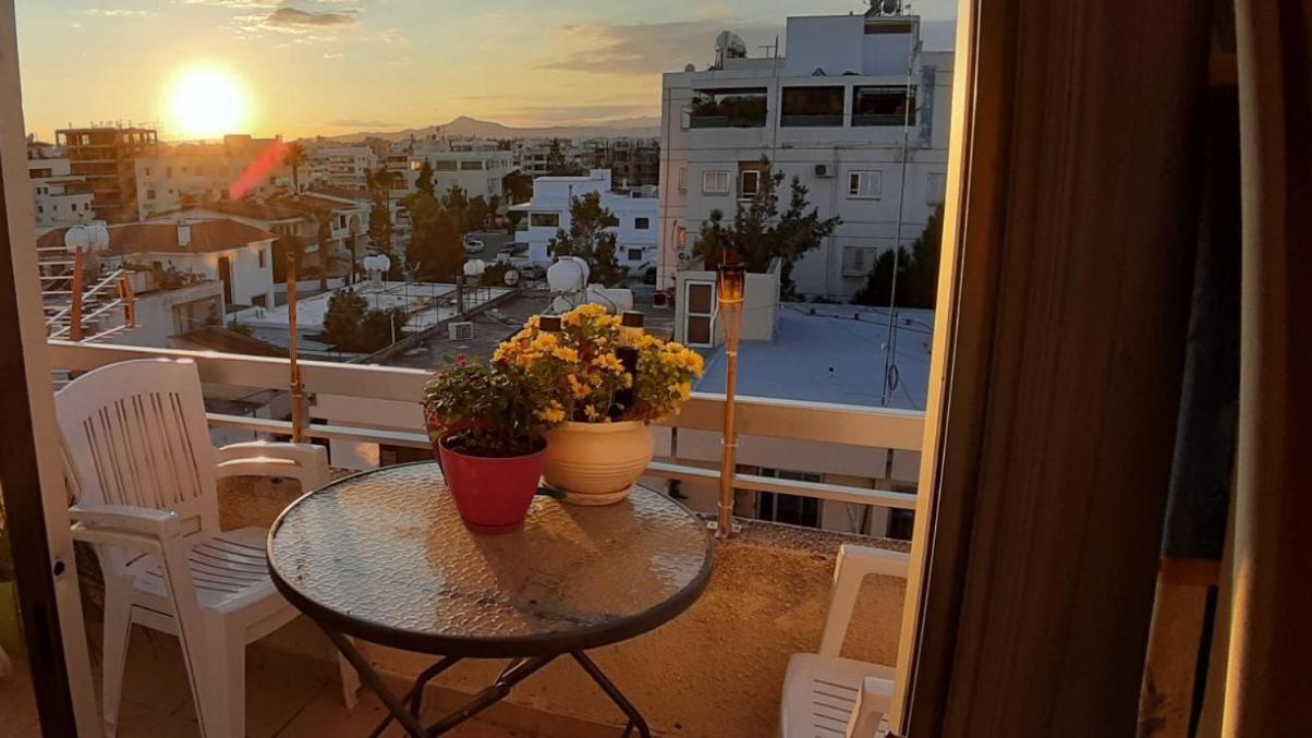 Alkaeos & * Larnaca