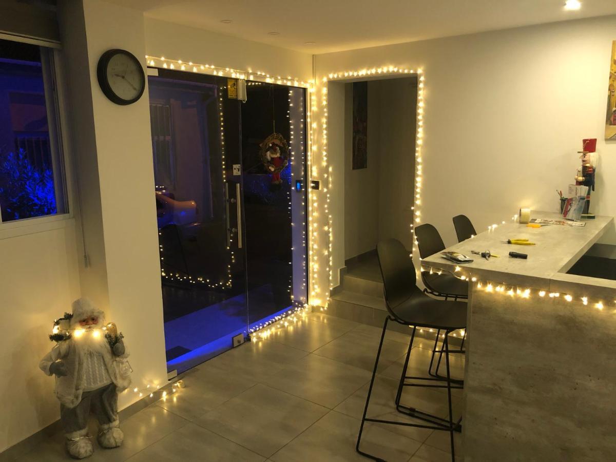 Aparthotel White 11