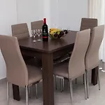 Brand New Lux Apartment Mackenzie