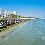 Larnaca Seaview Rooms