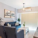 Paradise Promenade Apartment, 2Min Distance From Larnaca Marina