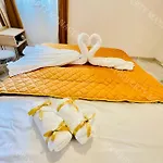 Milos City Center Apt. 32